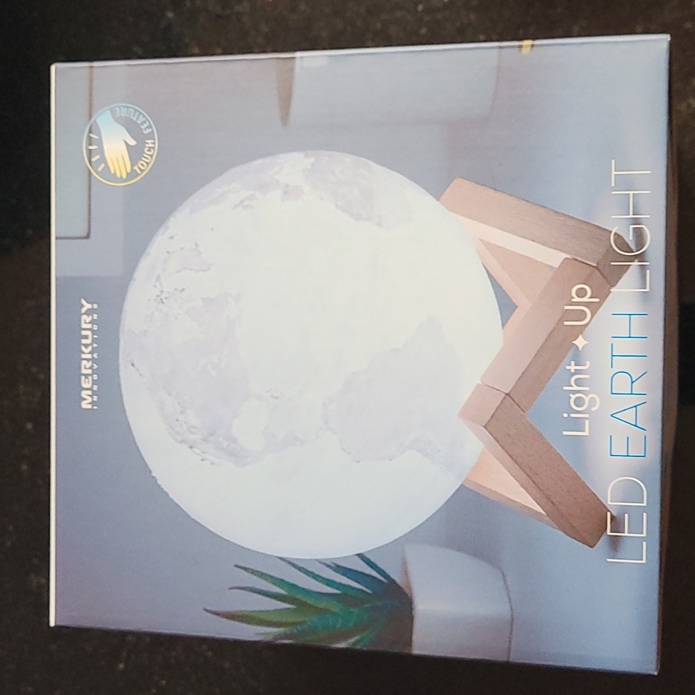 LED Earth Light - Picture 2 of 7